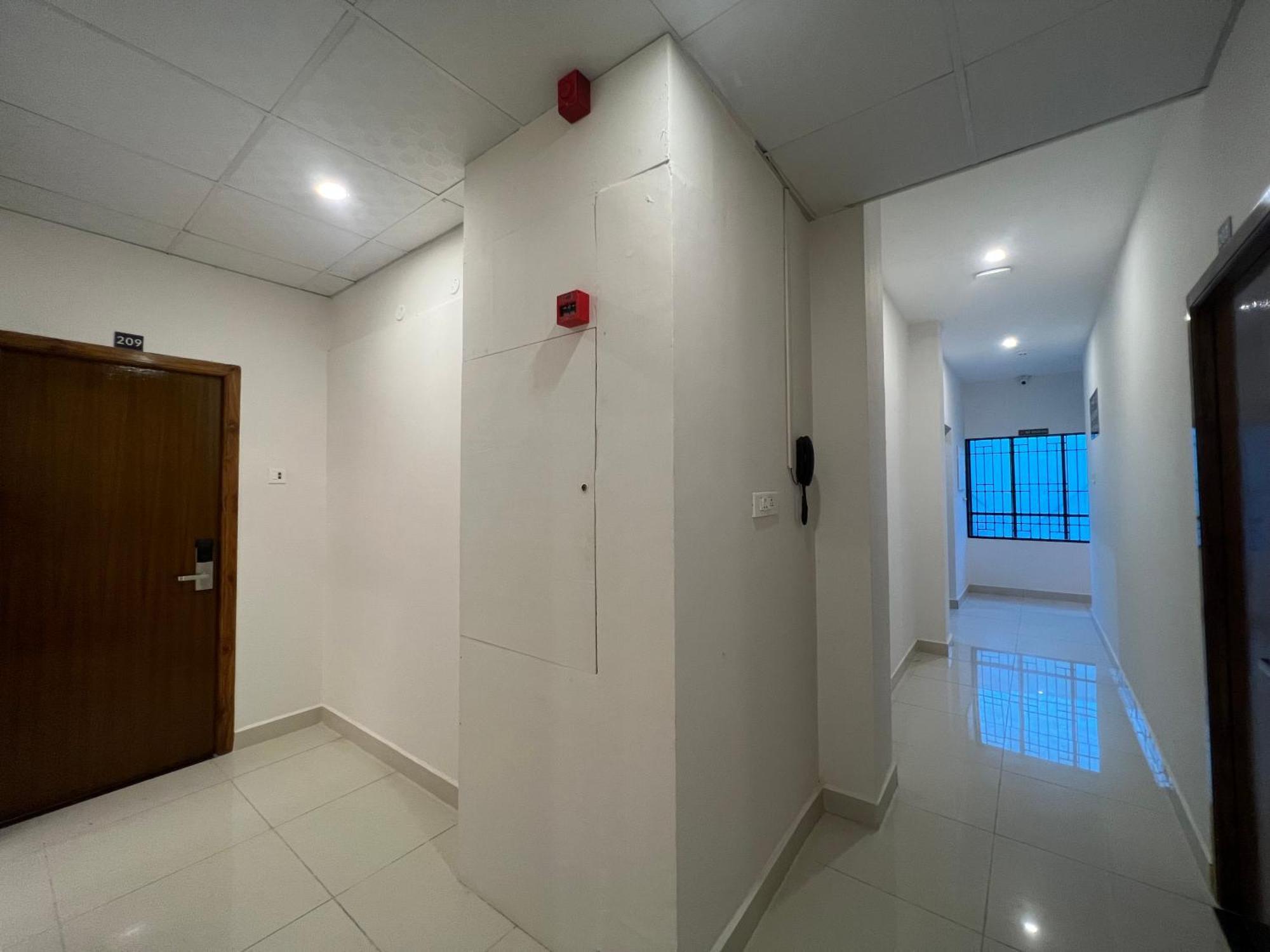 Le Hotel Host Tiruchirappalli Экстерьер фото