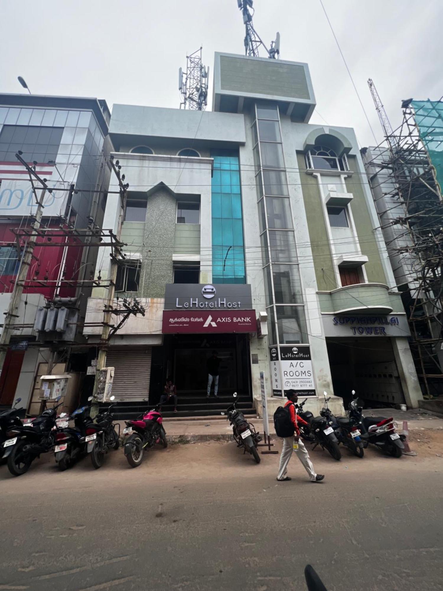 Le Hotel Host Tiruchirappalli Экстерьер фото